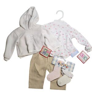 NWT Lee Middleton 5 Piece Doll Outfit (Lot #7)